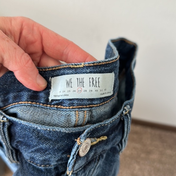 We The Free High Waisted Distressed Jean Shorts Size 27 - Picture 12 of 15